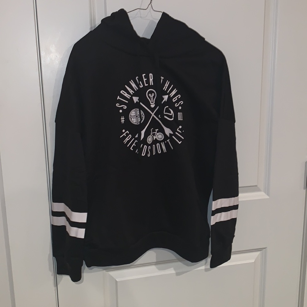 Stranger Things hoodie - L